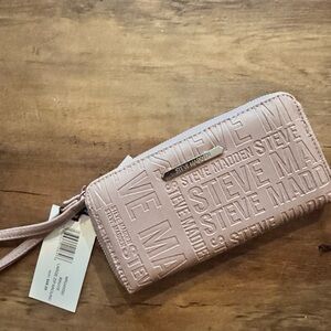Steve Madden Blush Embossed wallet new